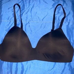 VS T-shirt lightly lined wireless bra